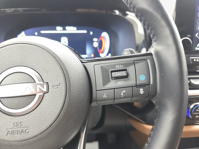 Used 2024 Nissan Pathfinder Platinum w/ Cargo Package FWD image 18