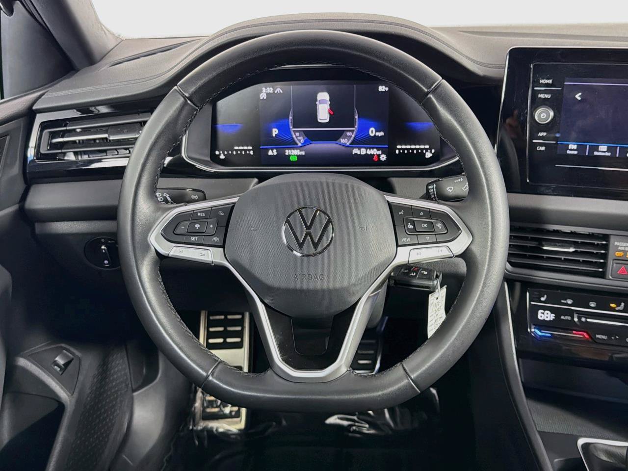 Used 2025 Volkswagen Jetta Sport FWD image 14
