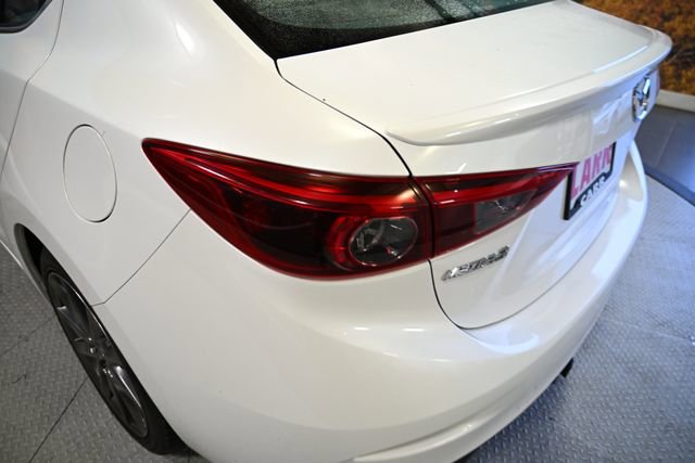 Used 2018 MAZDA MAZDA3 Grand Touring w/ Premium Equipment Package image 12