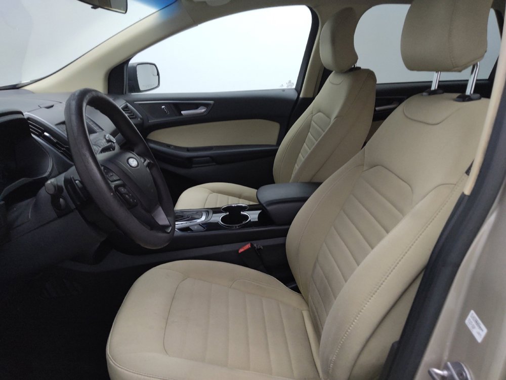 Used 2017 Ford Edge SE FWD image 17
