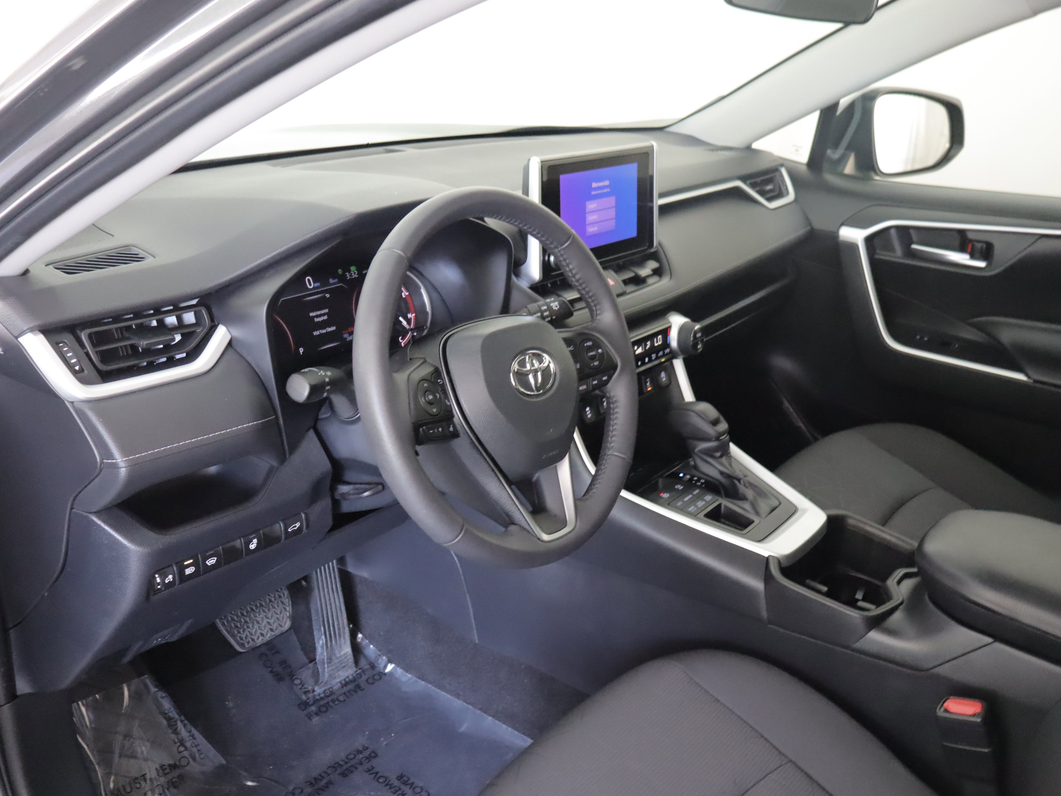 Used 2023 Toyota RAV4 XLE w/ Convenience Package AWD/4WD image 11