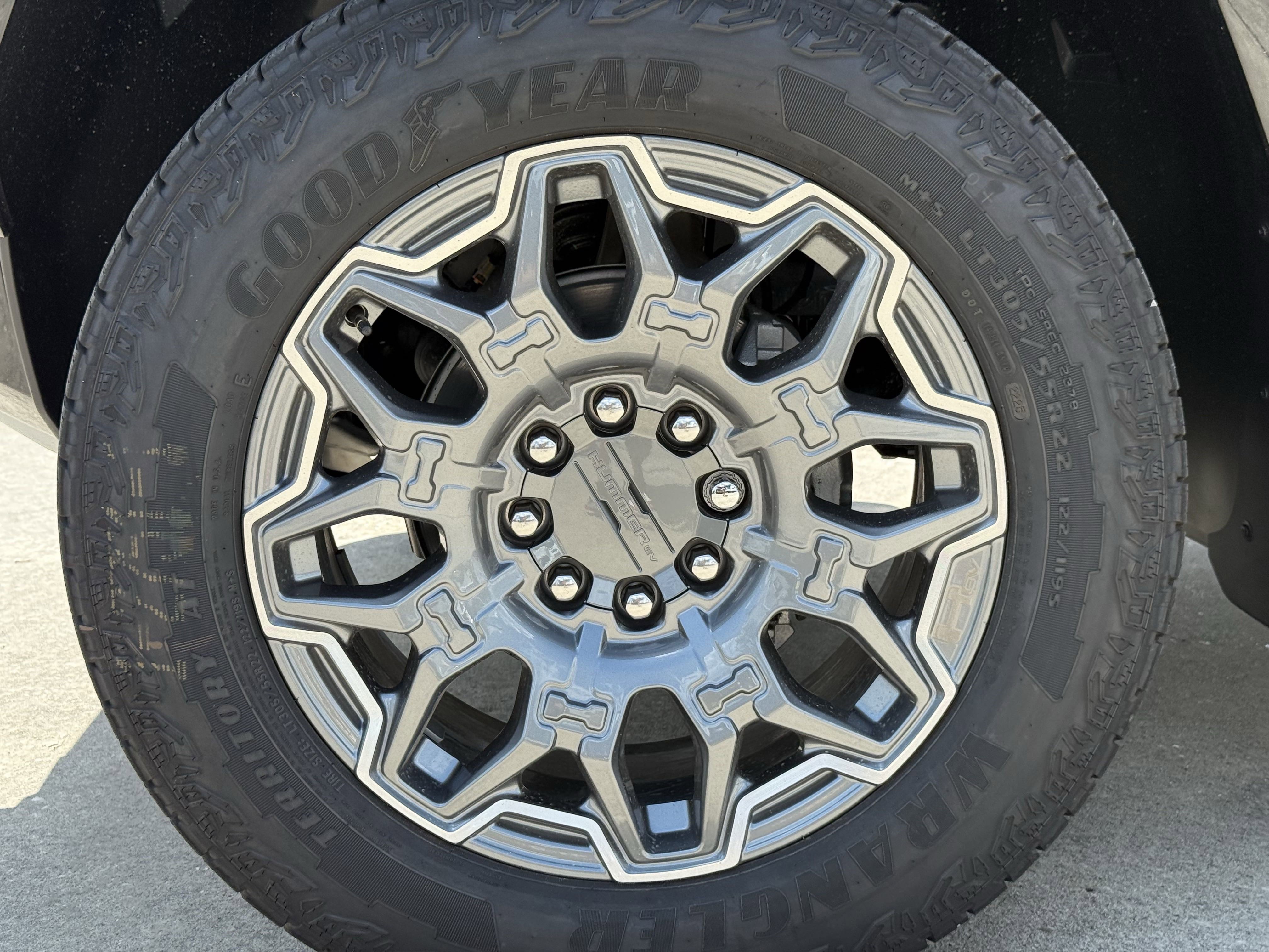 New 2025 GMC Hummer EV 3X w/ Battery Pack, 24 Module Pack image 9