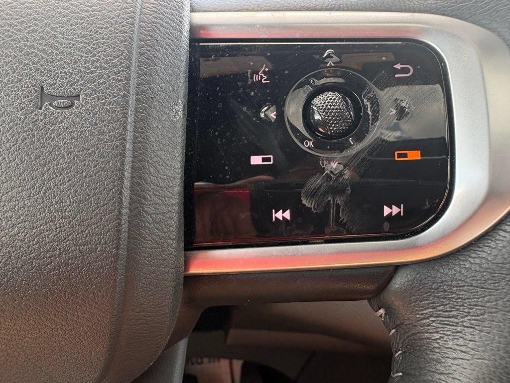 Used 2025 Nissan Armada Platinum RWD image 21