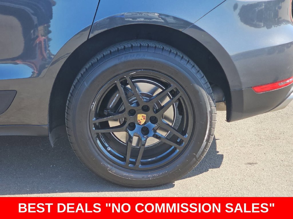 Used 2021 Porsche Macan w/ Premium Package AWD/4WD image 37