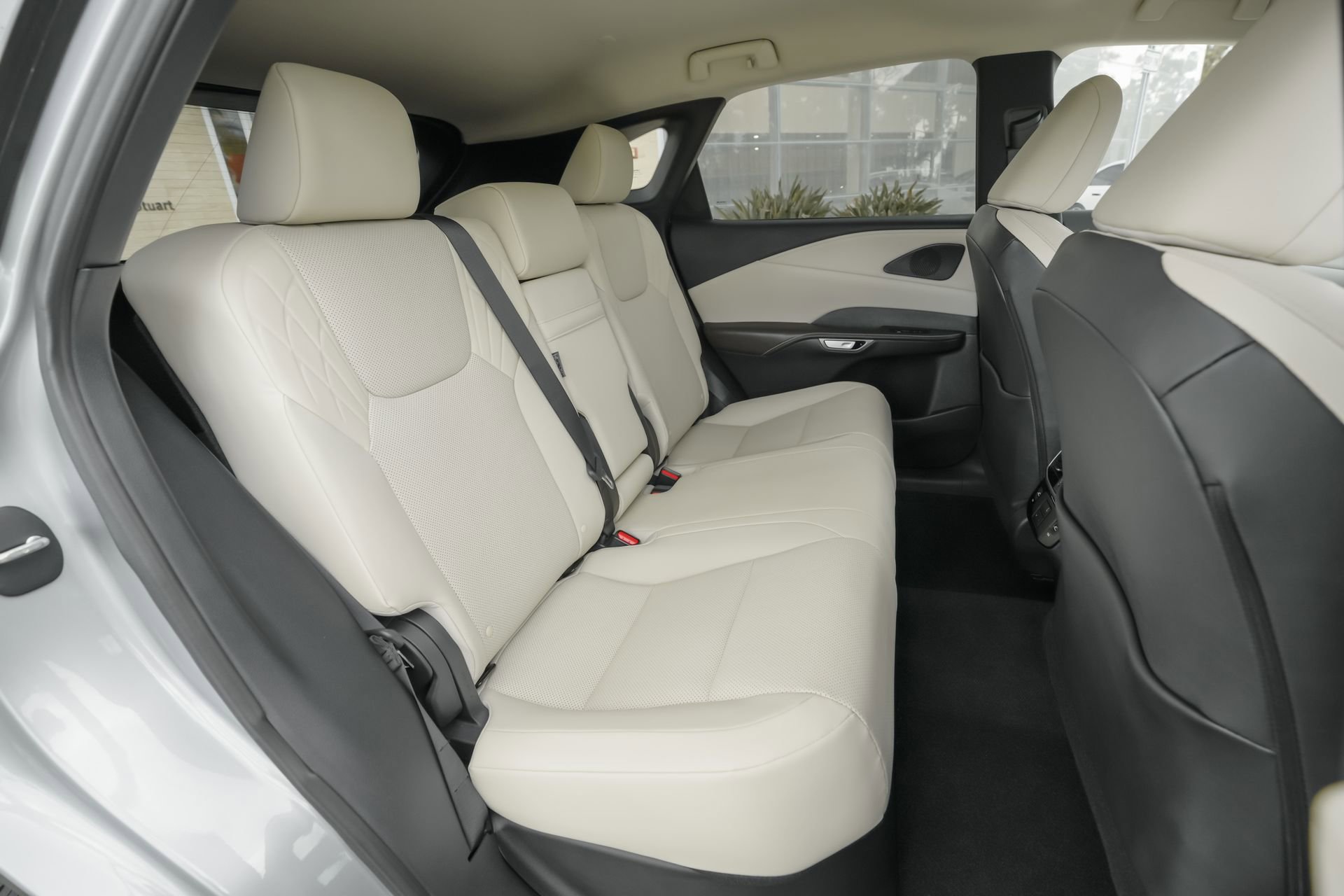 Used 2024 Lexus RX 350 FWD w/ Technology Package image 38