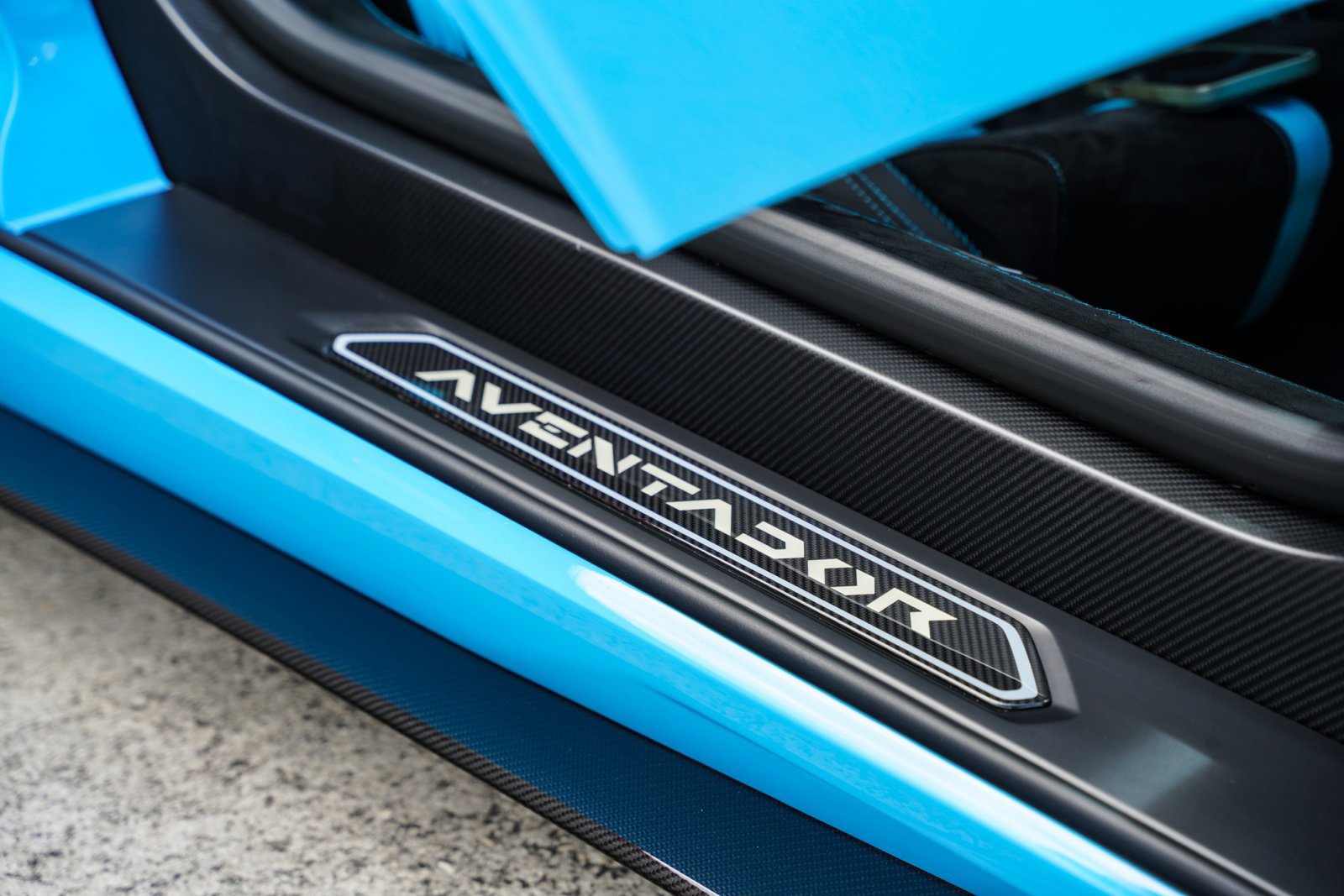 Used 2021 Lamborghini Aventador SVJ AWD/4WD image 11