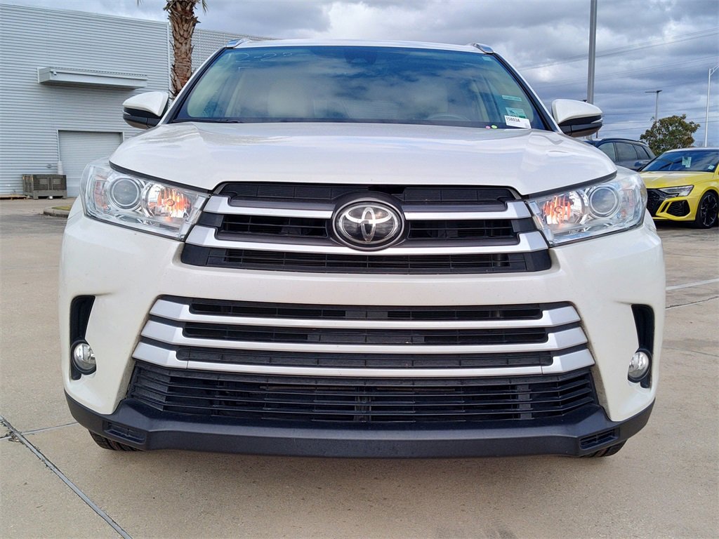Used 2019 Toyota Highlander SE image 17