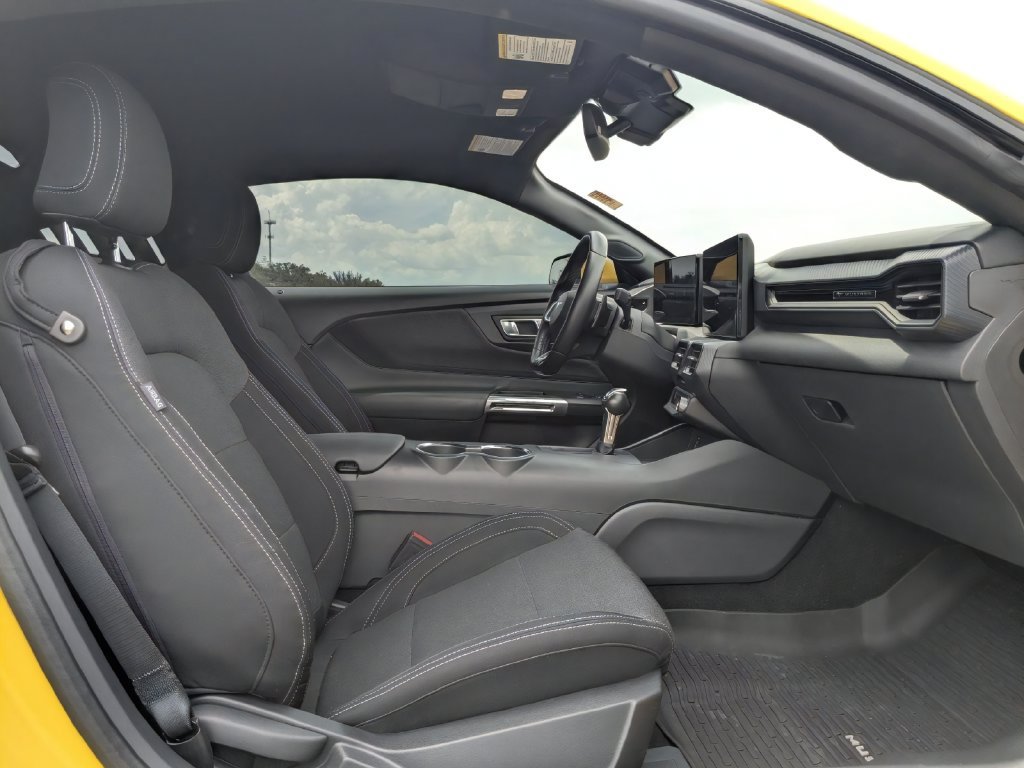 Used 2024 Ford Mustang GT RWD image 16