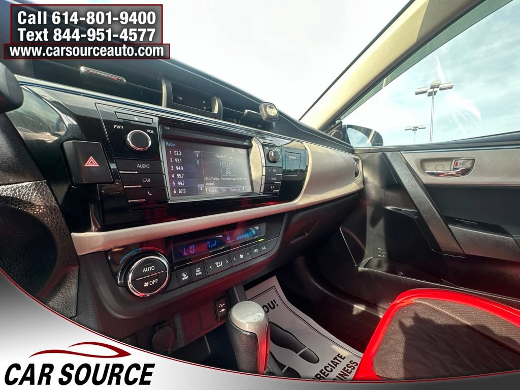 Used 2016 Toyota Corolla LE FWD image 18