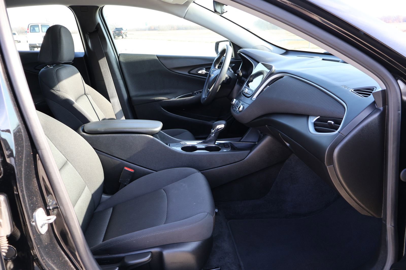 Used 2025 Chevrolet Malibu LT image 13