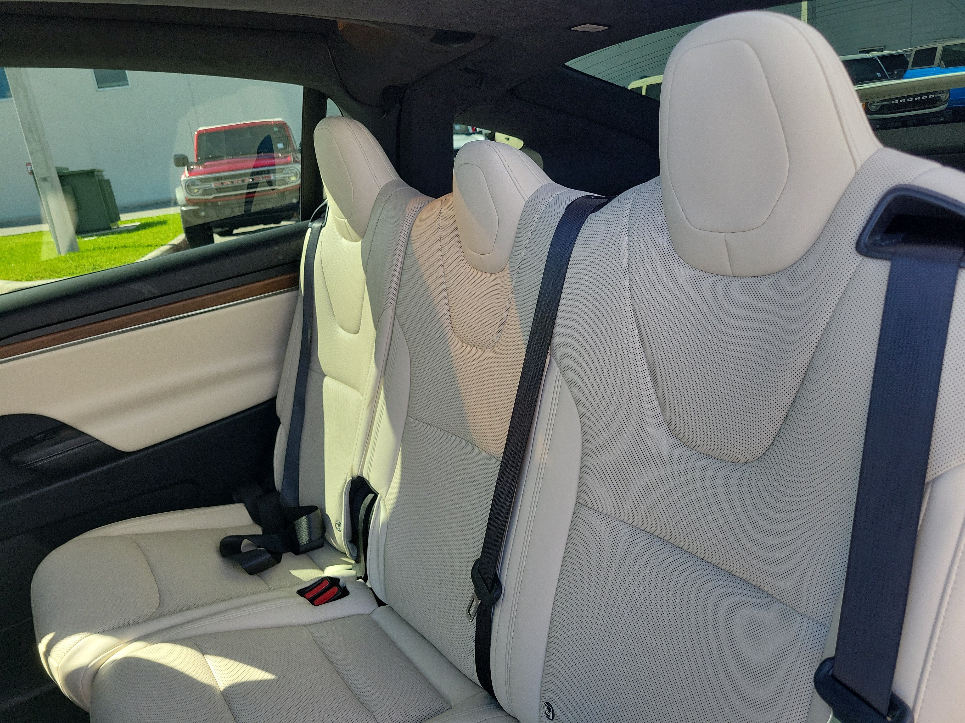 Used 2024 Tesla Model X AWD/4WD image 18