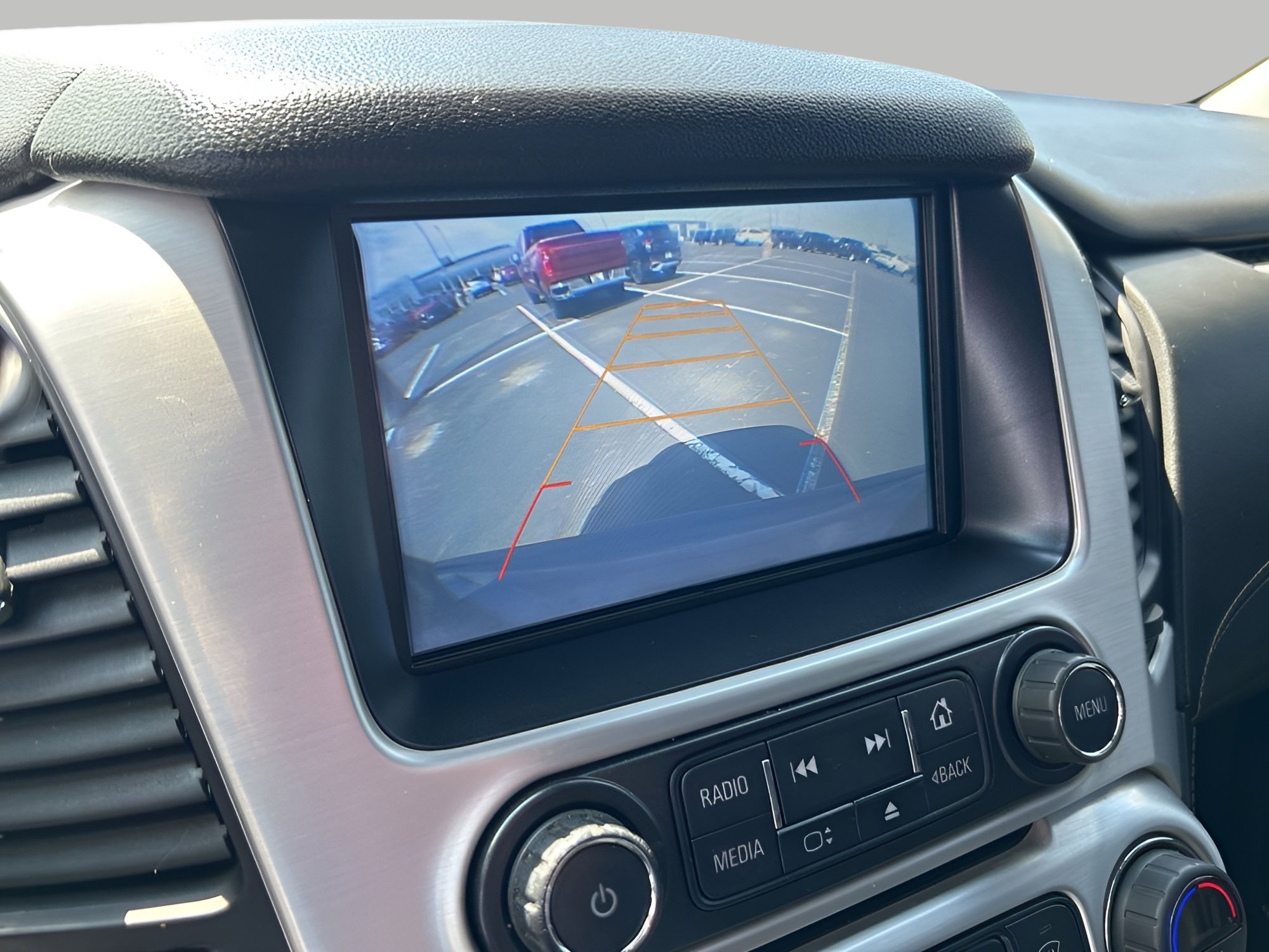 Used 2017 GMC Yukon SLT AWD/4WD image 16