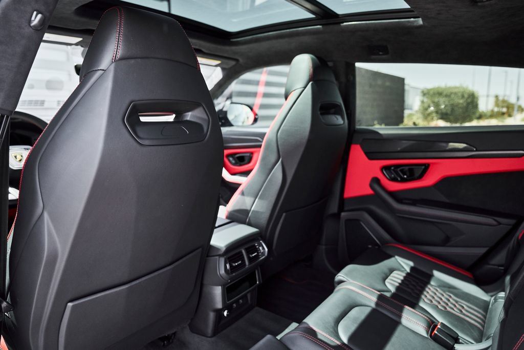 Used 2023 Lamborghini Urus S AWD/4WD image 38