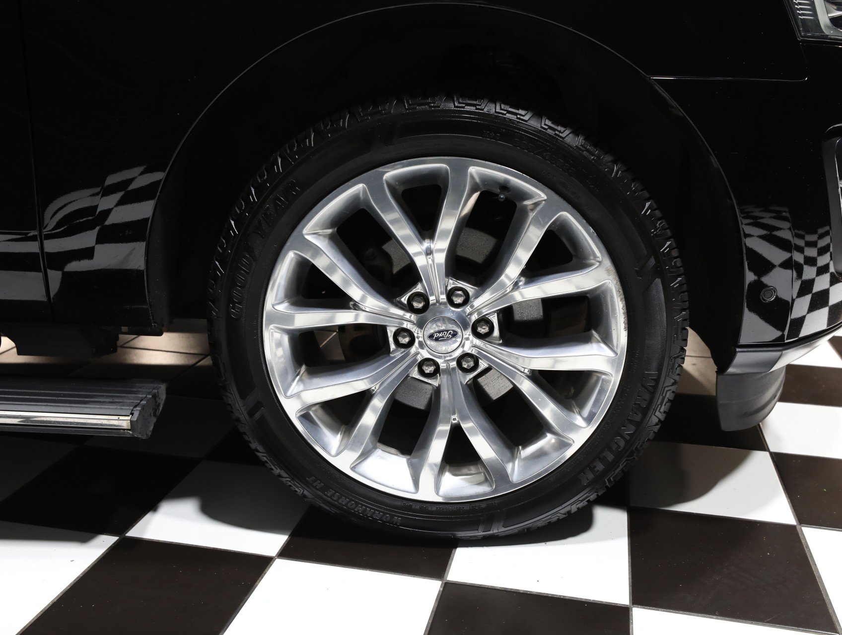 Used 2018 Ford Expedition Max Limited w/ Equipment Group 302A image 26