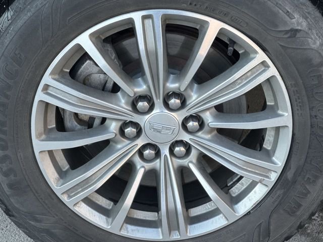 Used 2017 Cadillac XT5 Luxury w/ LPO, Wheel Lock Package image 10