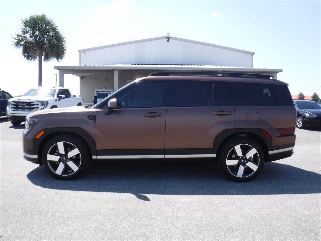 Used 2024 Hyundai Santa Fe Limited image 1