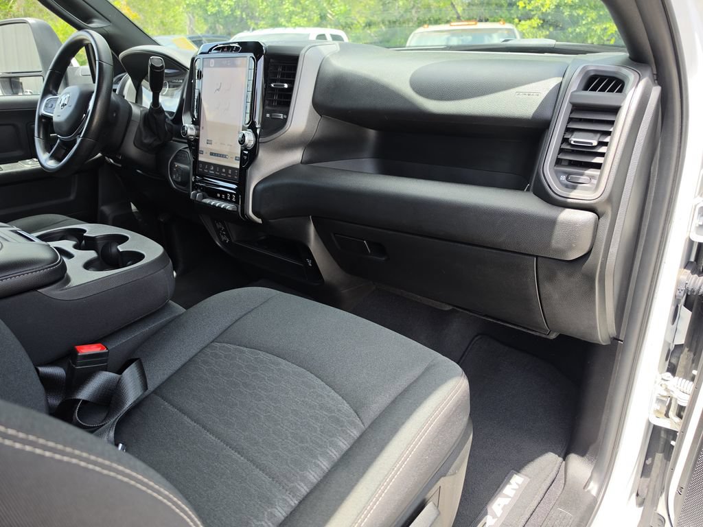 Certified 2025 RAM 3500 Tradesman AWD/4WD image 11