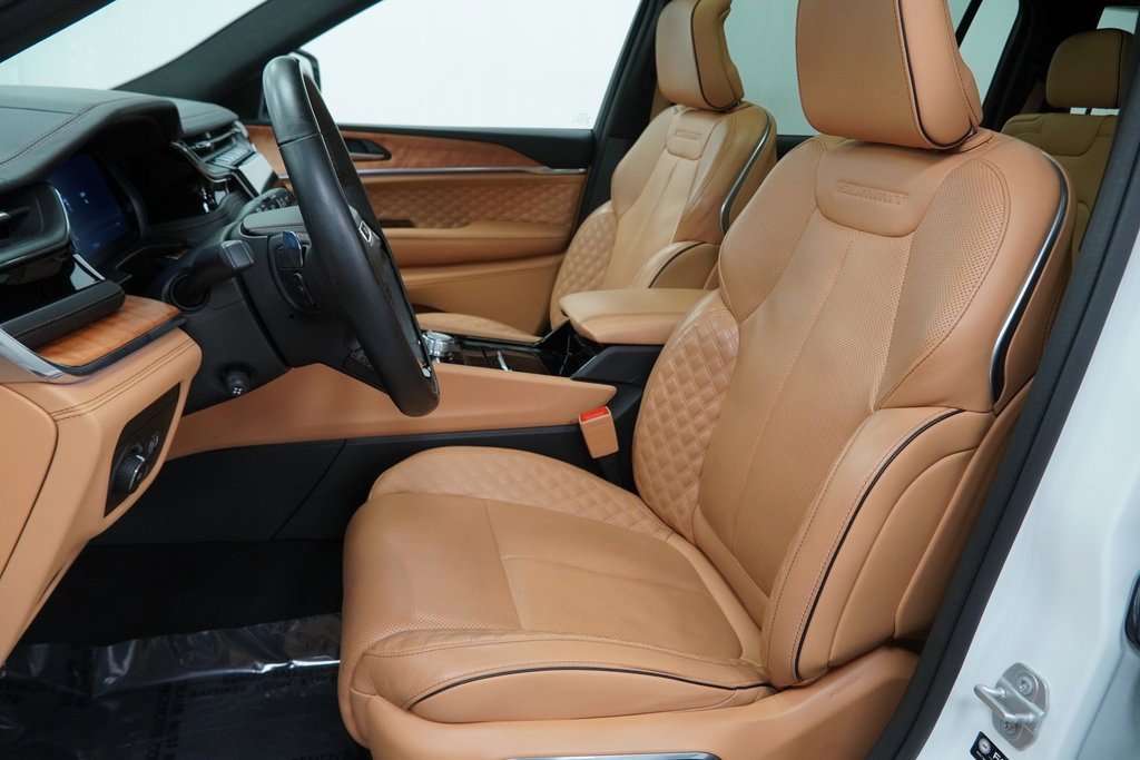 Certified 2024 Jeep Grand Cherokee L Summit image 18