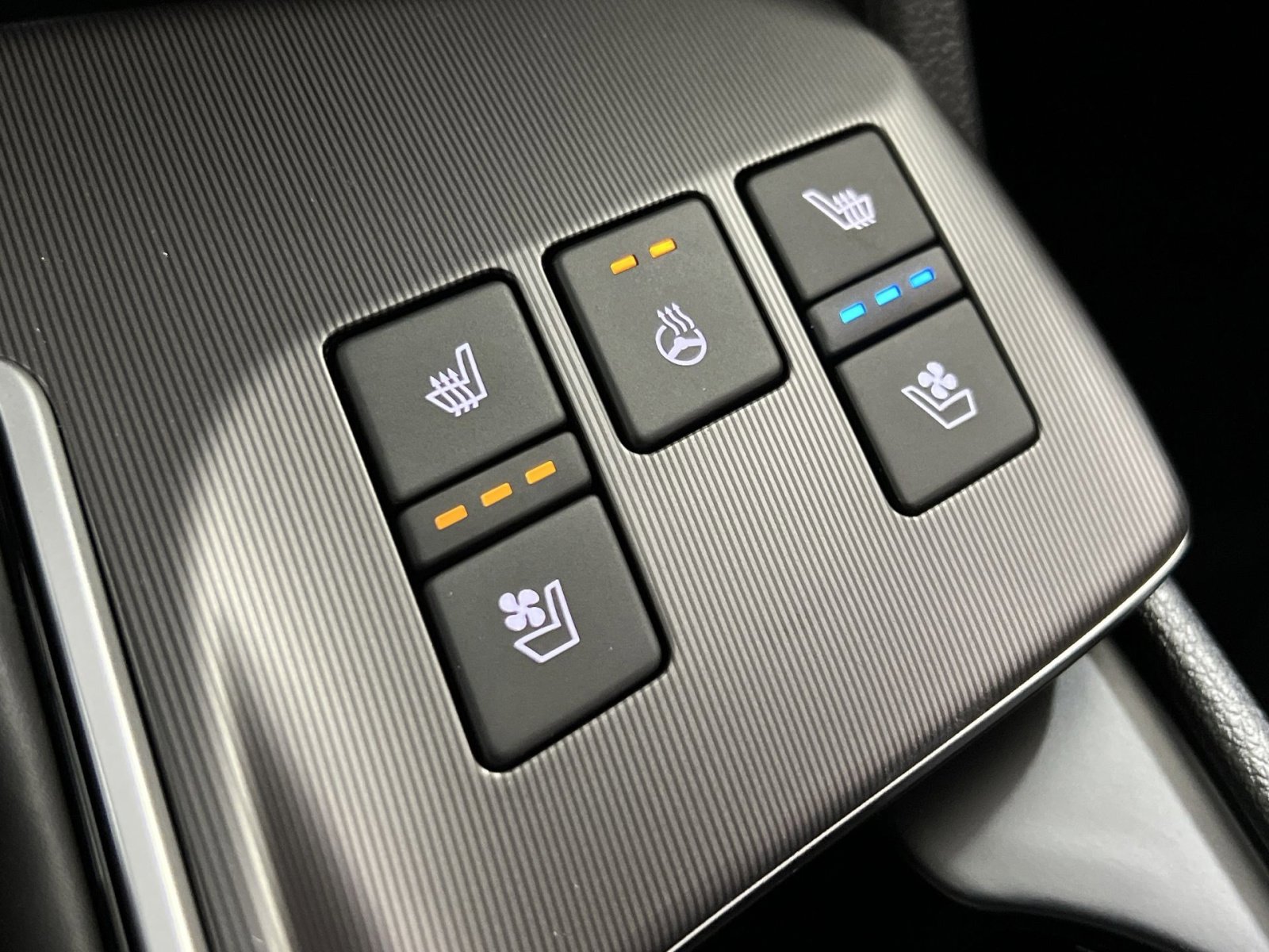 New 2026 Kia Sportage SX image 32