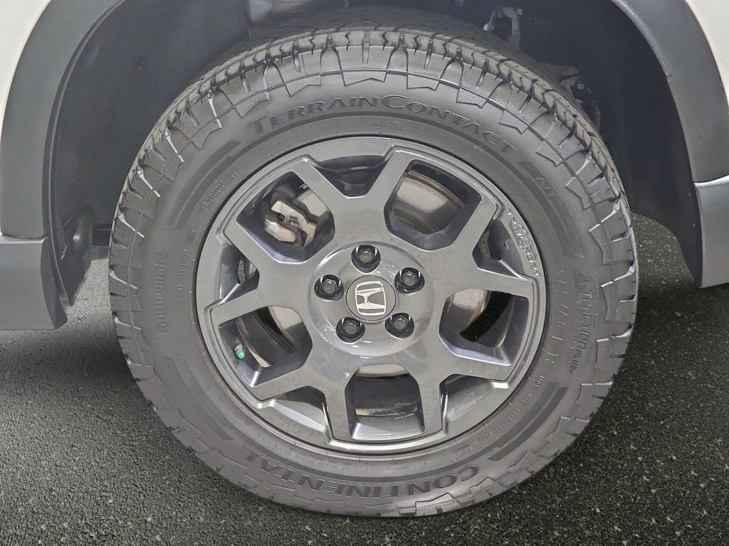 Used 2023 Honda Pilot TrailSport image 35