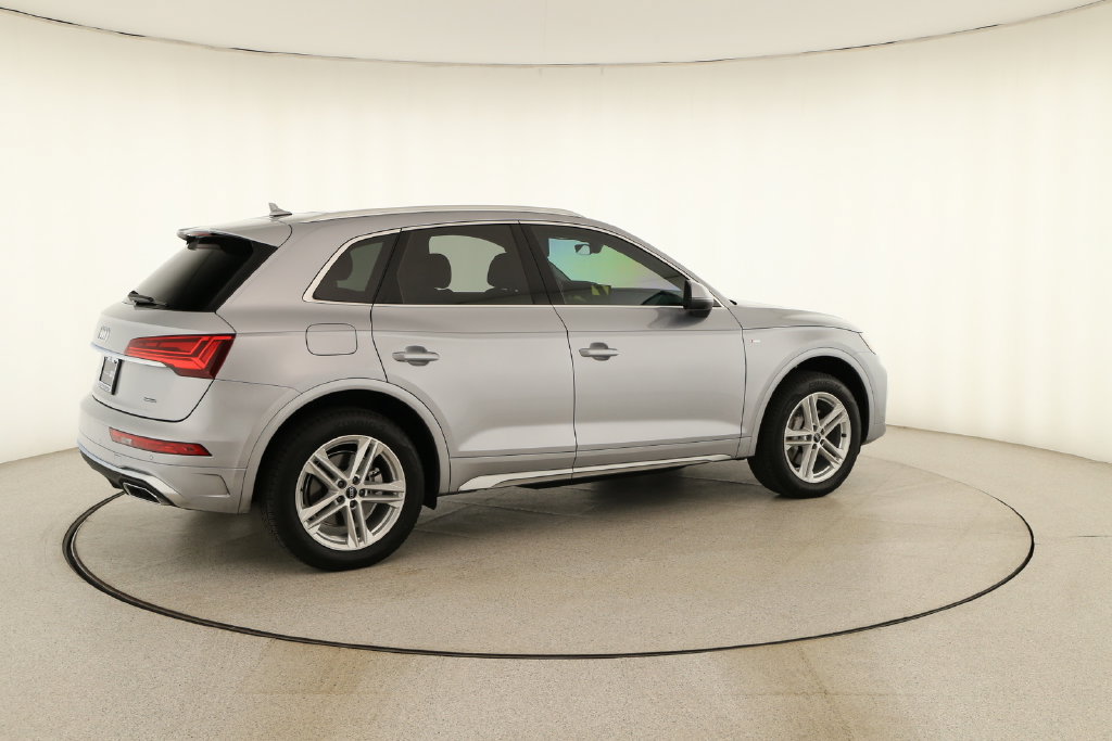 Certified 2024 Audi Q5 e Premium Plus w/ Premium Plus Package AWD/4WD image 7
