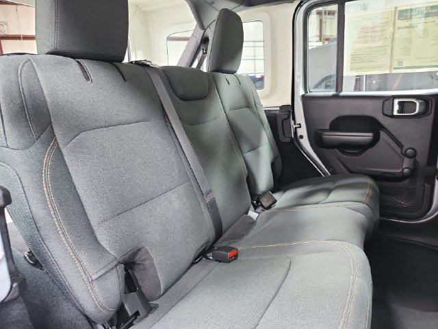 Used 2024 Jeep Wrangler Unlimited Sport AWD/4WD image 40