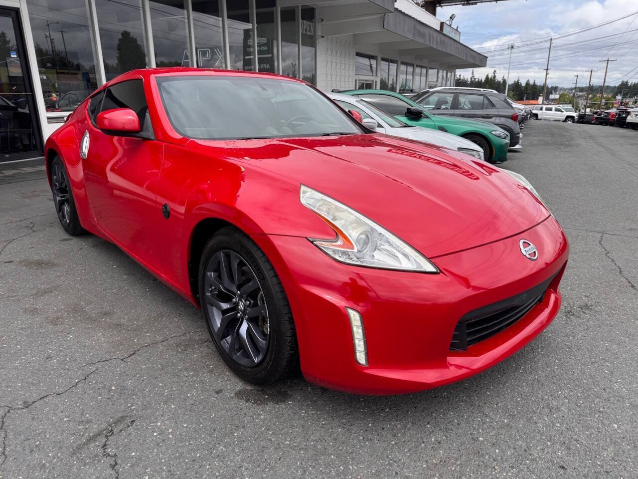 Used 2016 Nissan 370Z Coupe RWD image 6