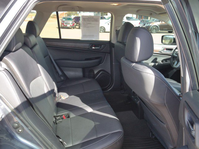 Used 2017 Subaru Outback 3.6R Limited AWD/4WD image 31
