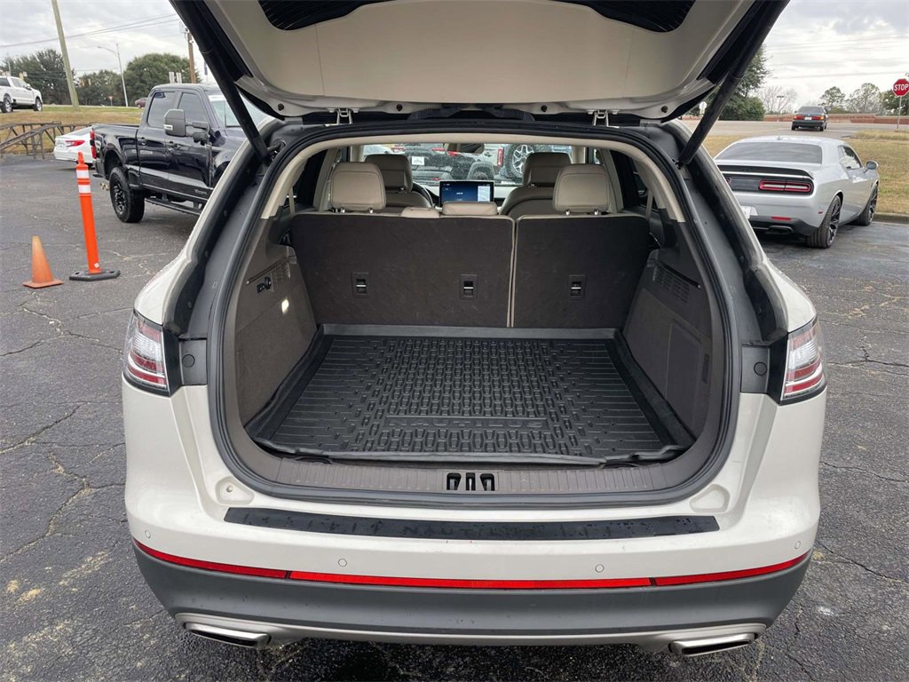 Certified 2023 Lincoln Nautilus Reserve w/ Equipment Group 201A image 10