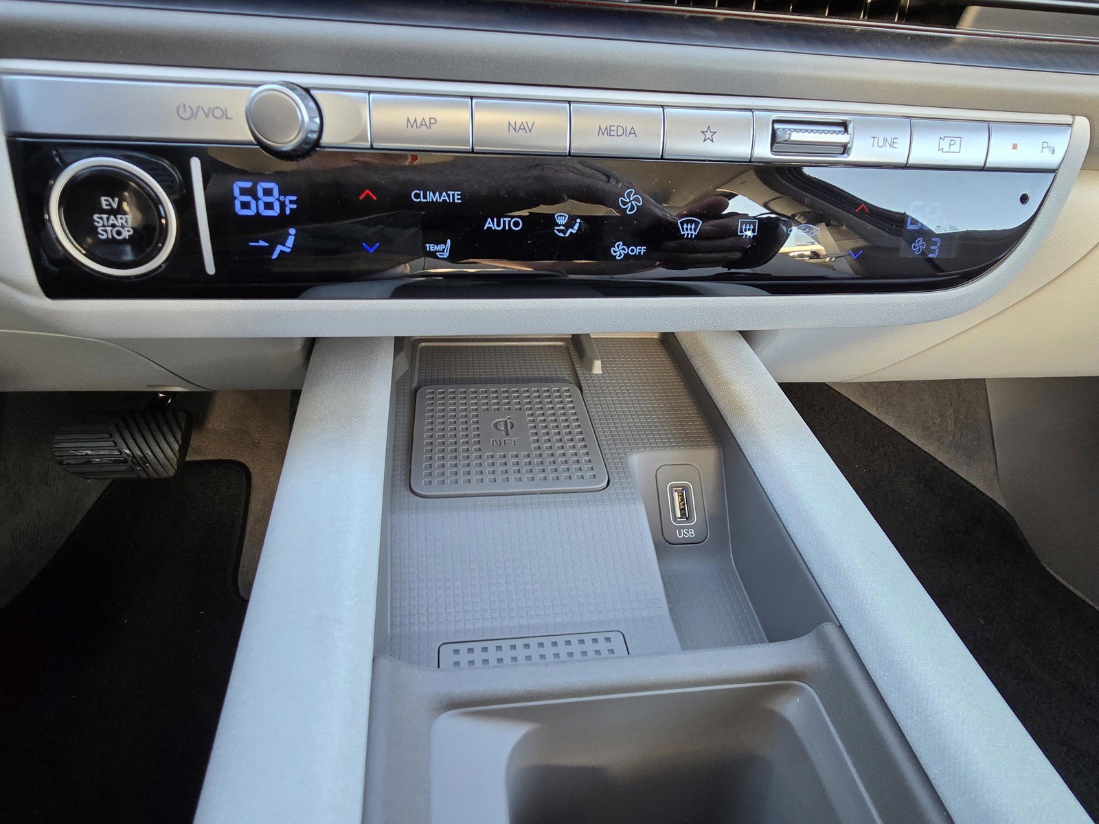 Certified 2023 Hyundai Ioniq 6 SEL image 18