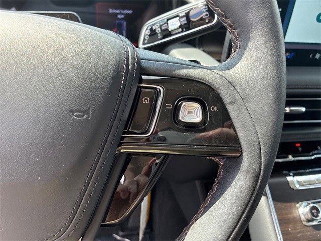 New 2025 Lincoln Aviator Reserve w/ Luxury Package image 28