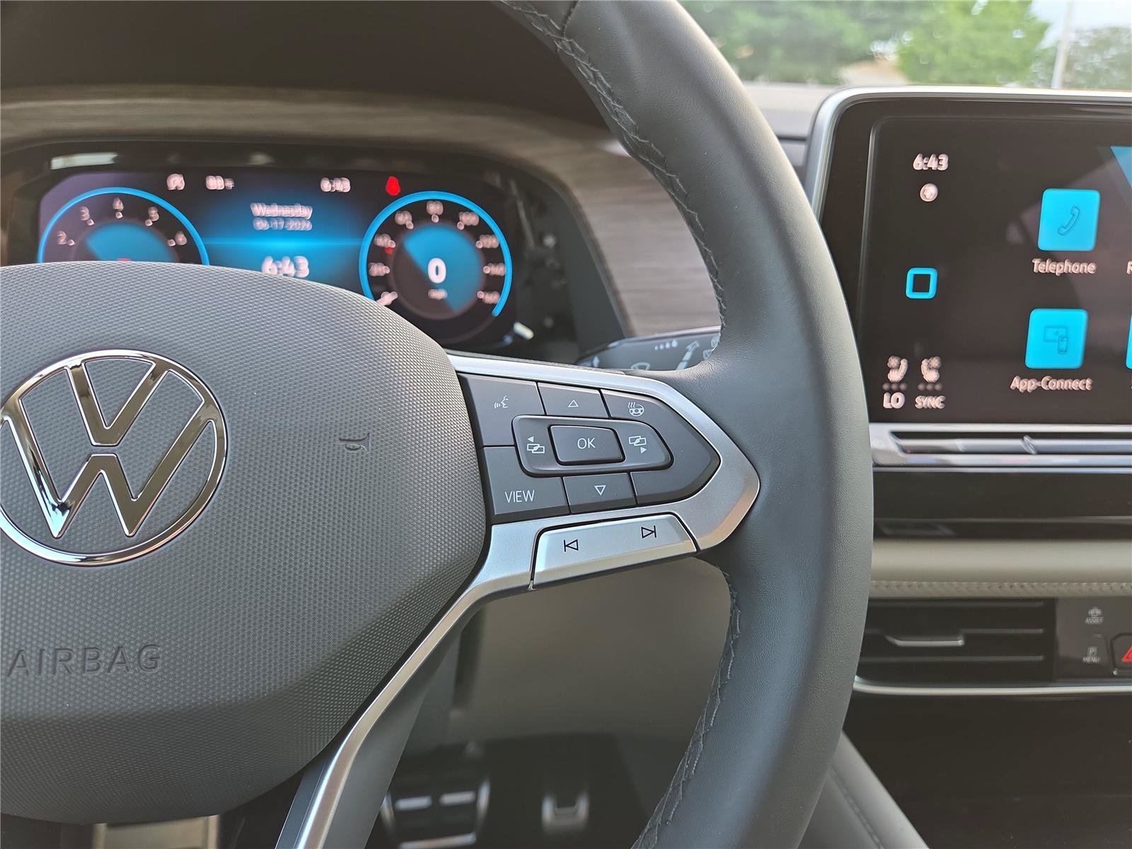 New 2026 Volkswagen Atlas SEL Premium R-Line AWD/4WD image 16