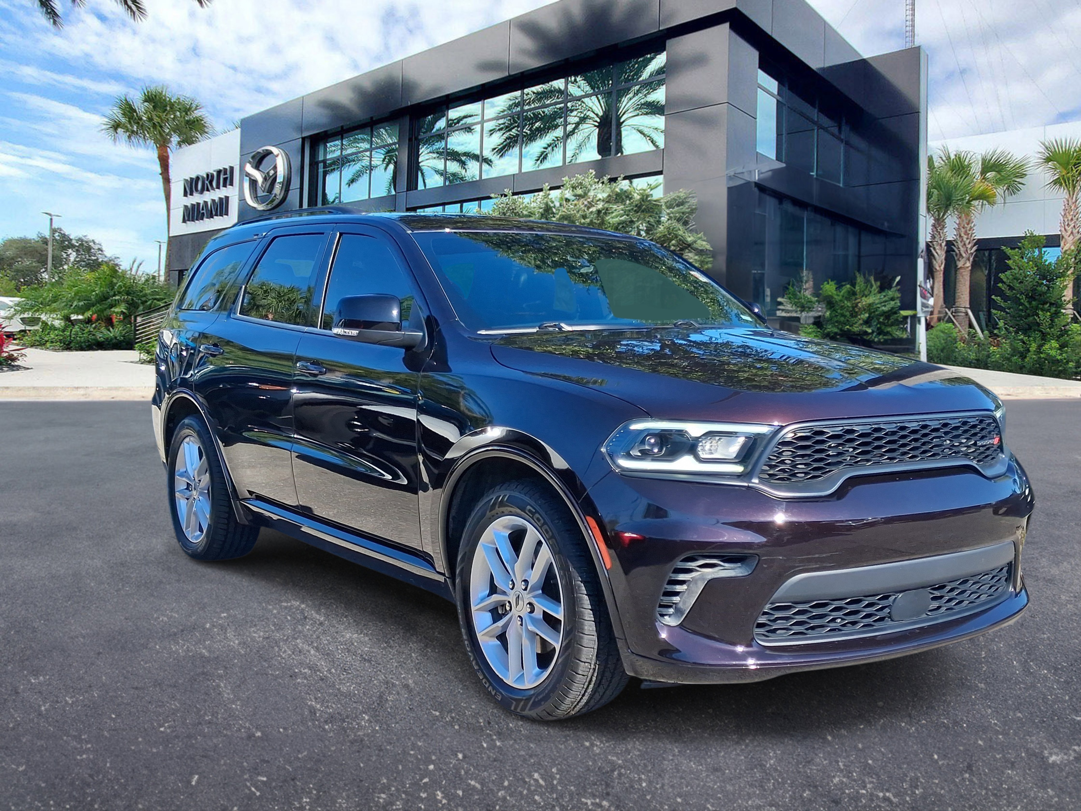 Used 2024 Dodge Durango GT RWD image 3