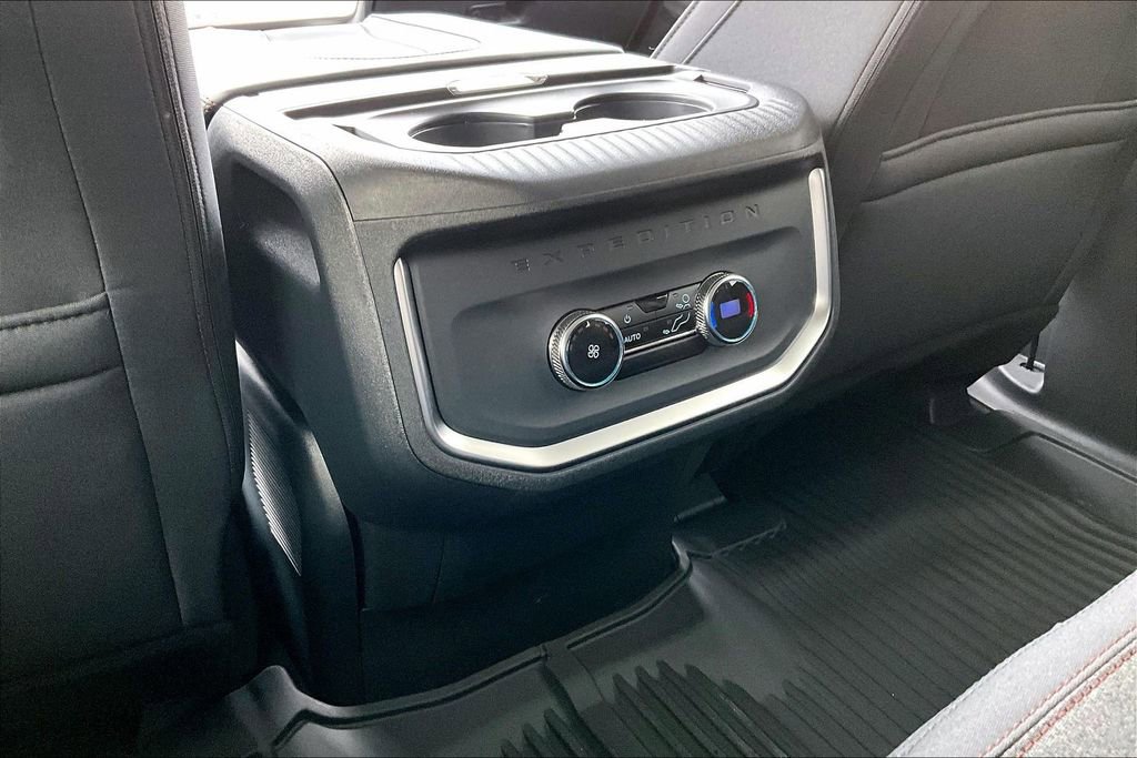 New 2025 Ford Expedition Max Active image 17
