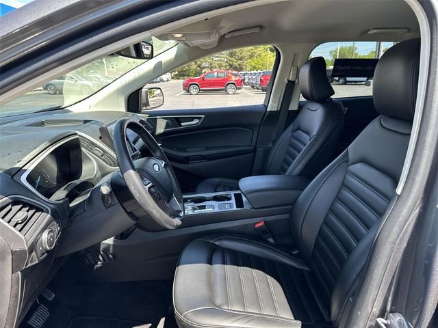Used 2021 Ford Edge SEL w/ Convenience Package AWD/4WD image 18