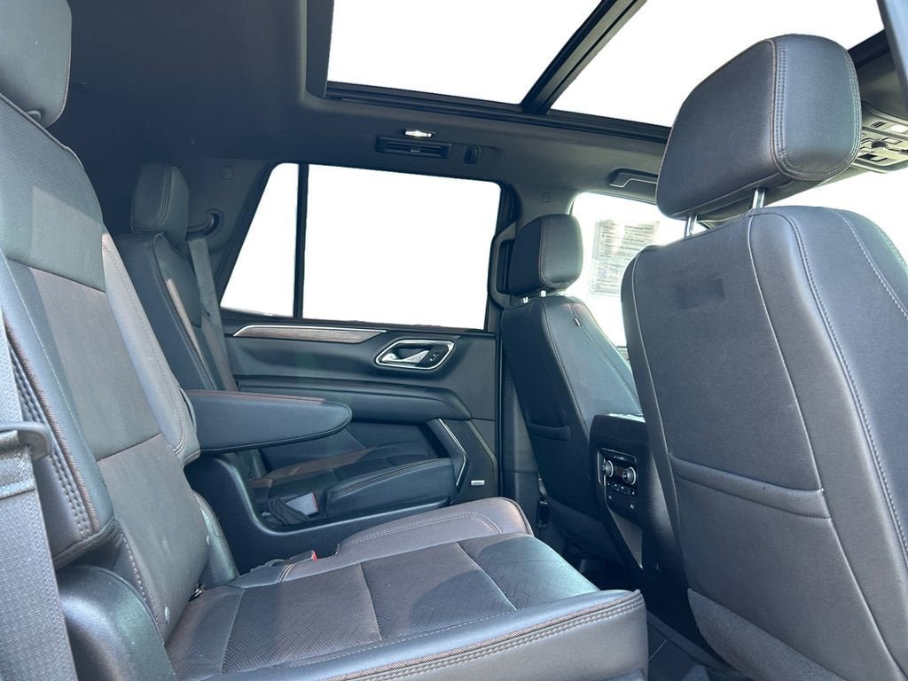 Certified 2024 Chevrolet Tahoe High Country w/ Premium Package 2 AWD/4WD image 18
