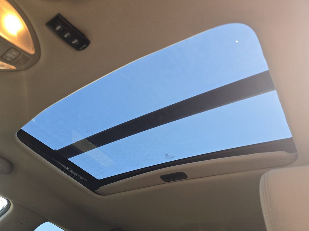 Used 2017 Hyundai Santa Fe Sport image 3