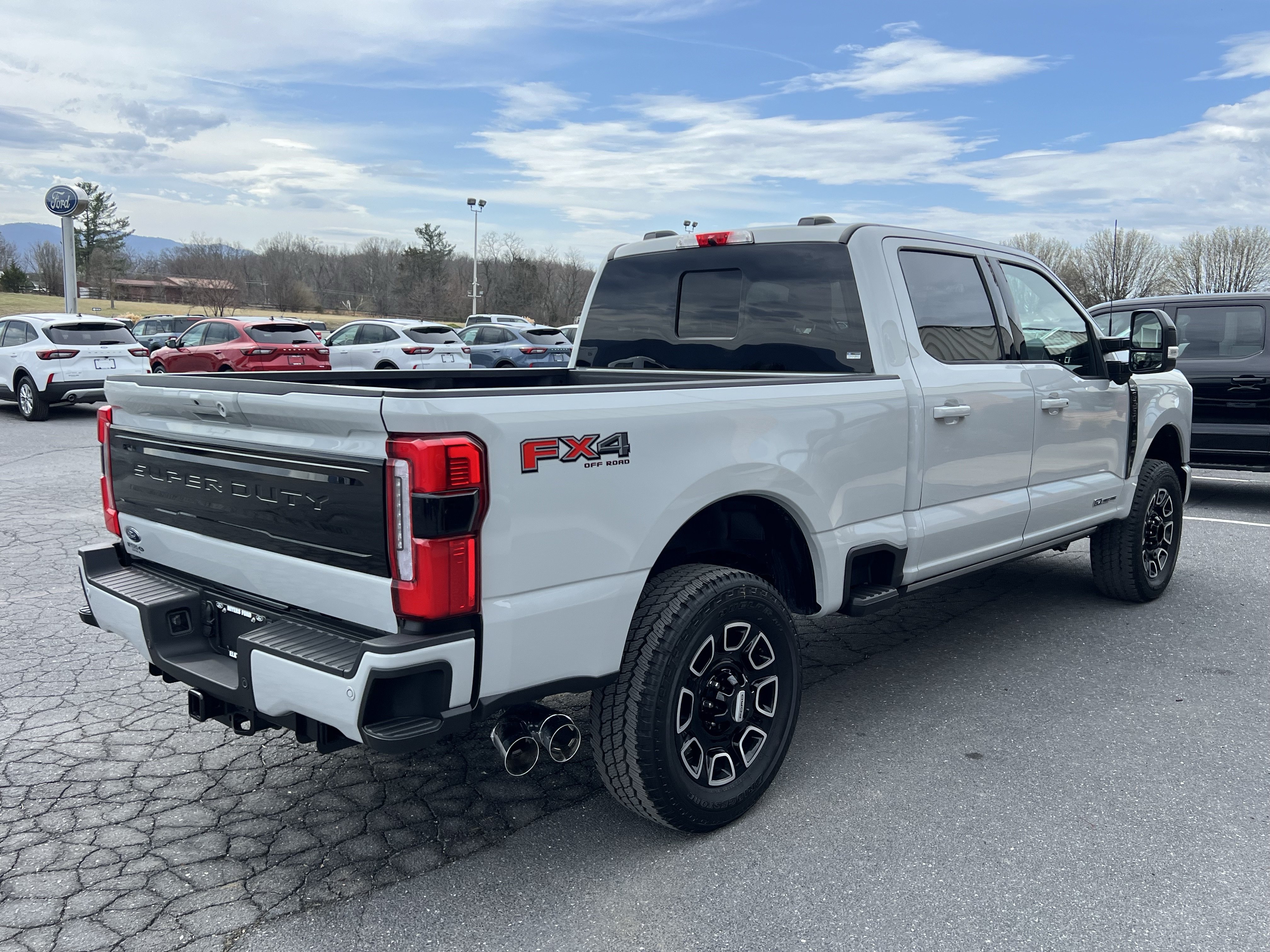 New 2026 Ford F350 Platinum w/ FX4 Off-Road Package AWD/4WD image 6