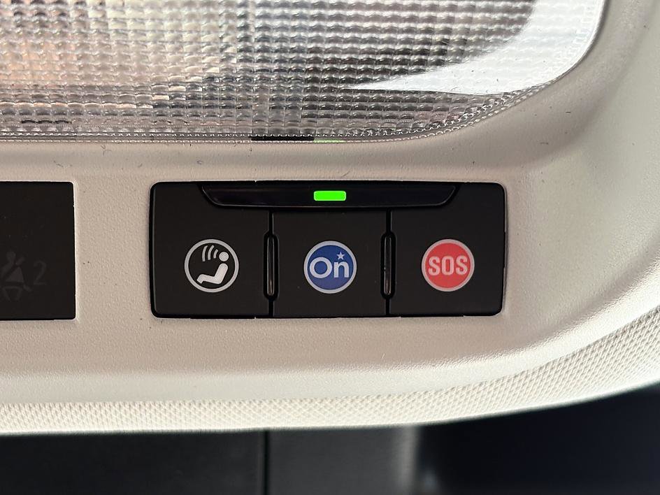 Used 2025 Chevrolet Trax LT image 23