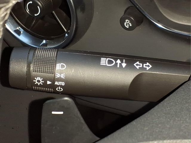 Used 2023 Chevrolet Camaro LT image 23