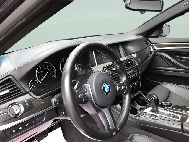 Used 2016 BMW 550i xDrive Sedan AWD/4WD image 19