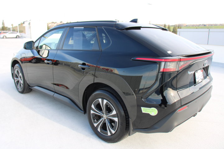 Certified 2023 Toyota bZ4X XLE image 6