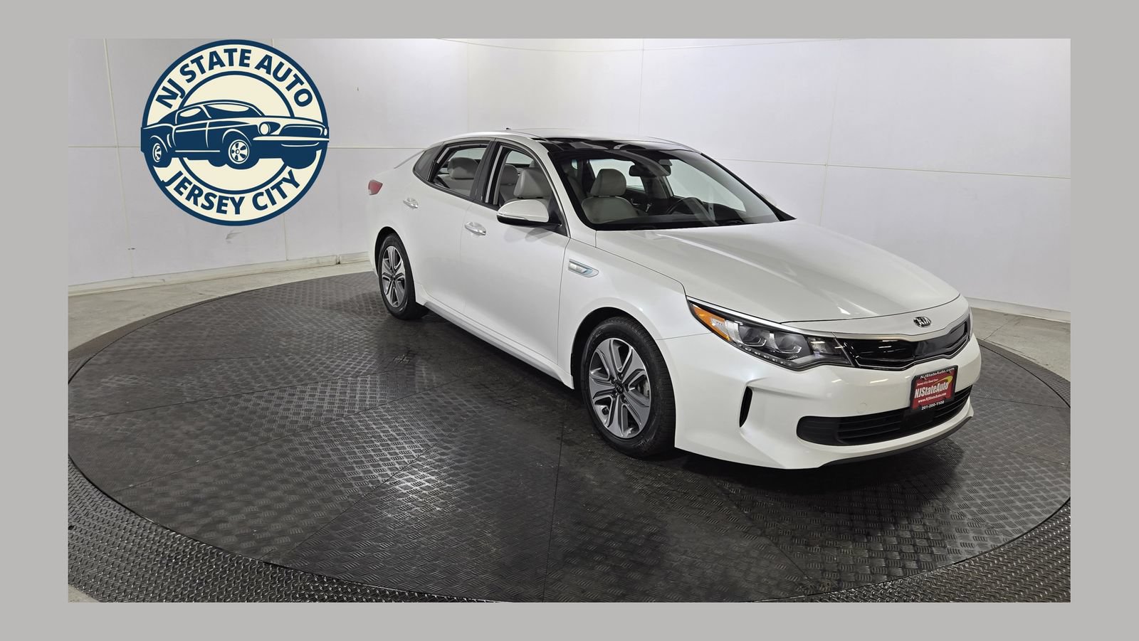 Used 2017 Kia Optima EX w/ Technology Package FWD image 1