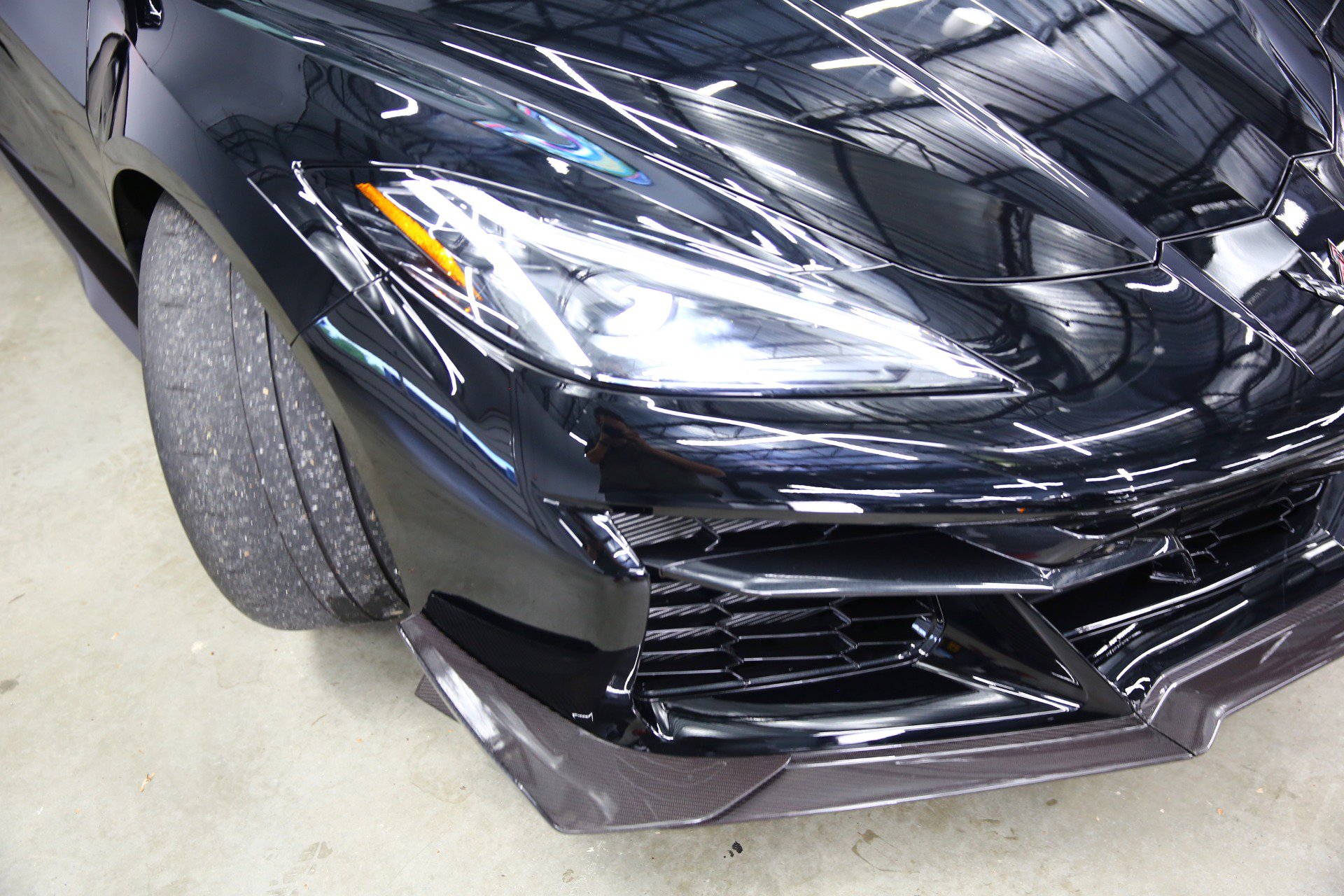Used 2024 Chevrolet Corvette Z06 w/ Z07 Performance Package RWD image 57