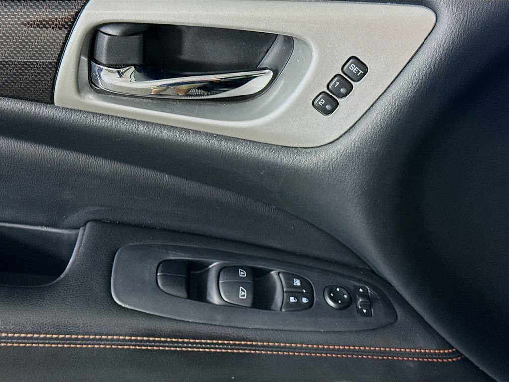 Certified 2020 Nissan Pathfinder SL AWD/4WD image 26