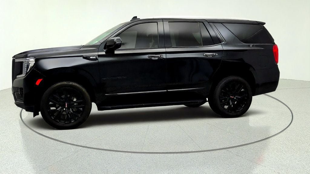Used 2021 GMC Yukon SLT w/ SLT Premium Package AWD/4WD image 8
