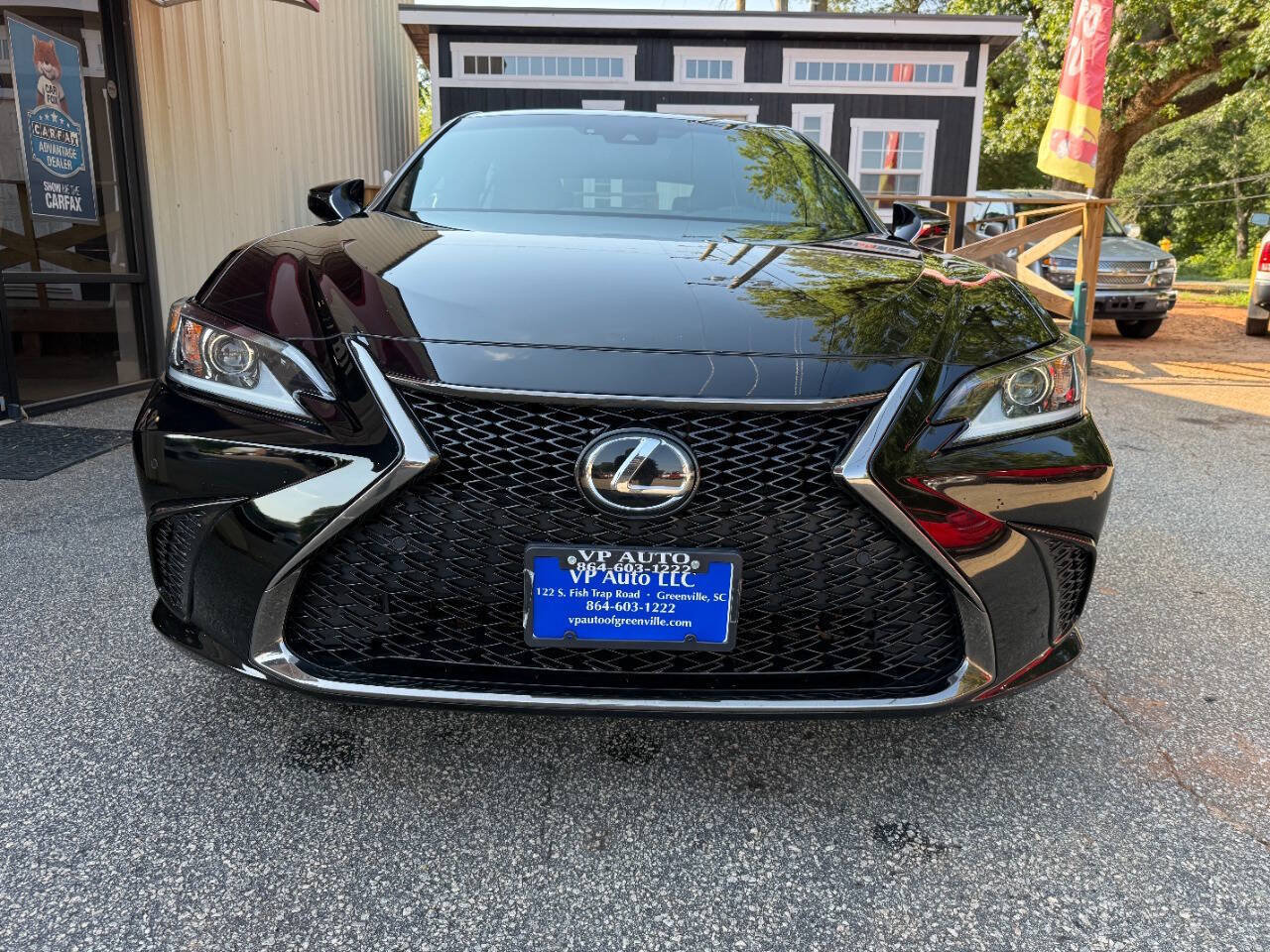 Used 2020 Lexus ES 350 F Sport w/ Accessory Package FWD image 2