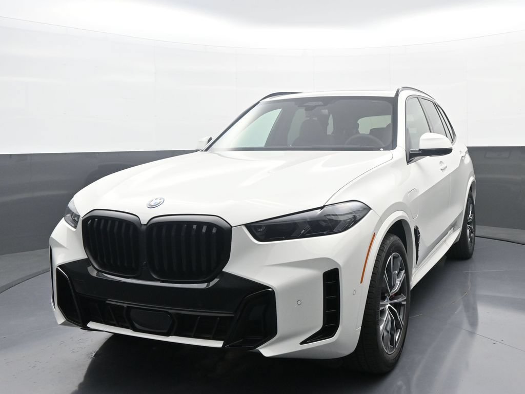 New 2026 BMW X5 xDrive50e w/ M Sport Package