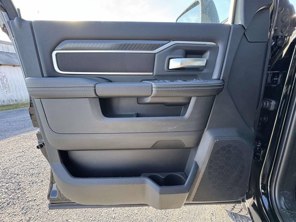 New 2026 RAM 2500 Big Horn AWD/4WD image 25