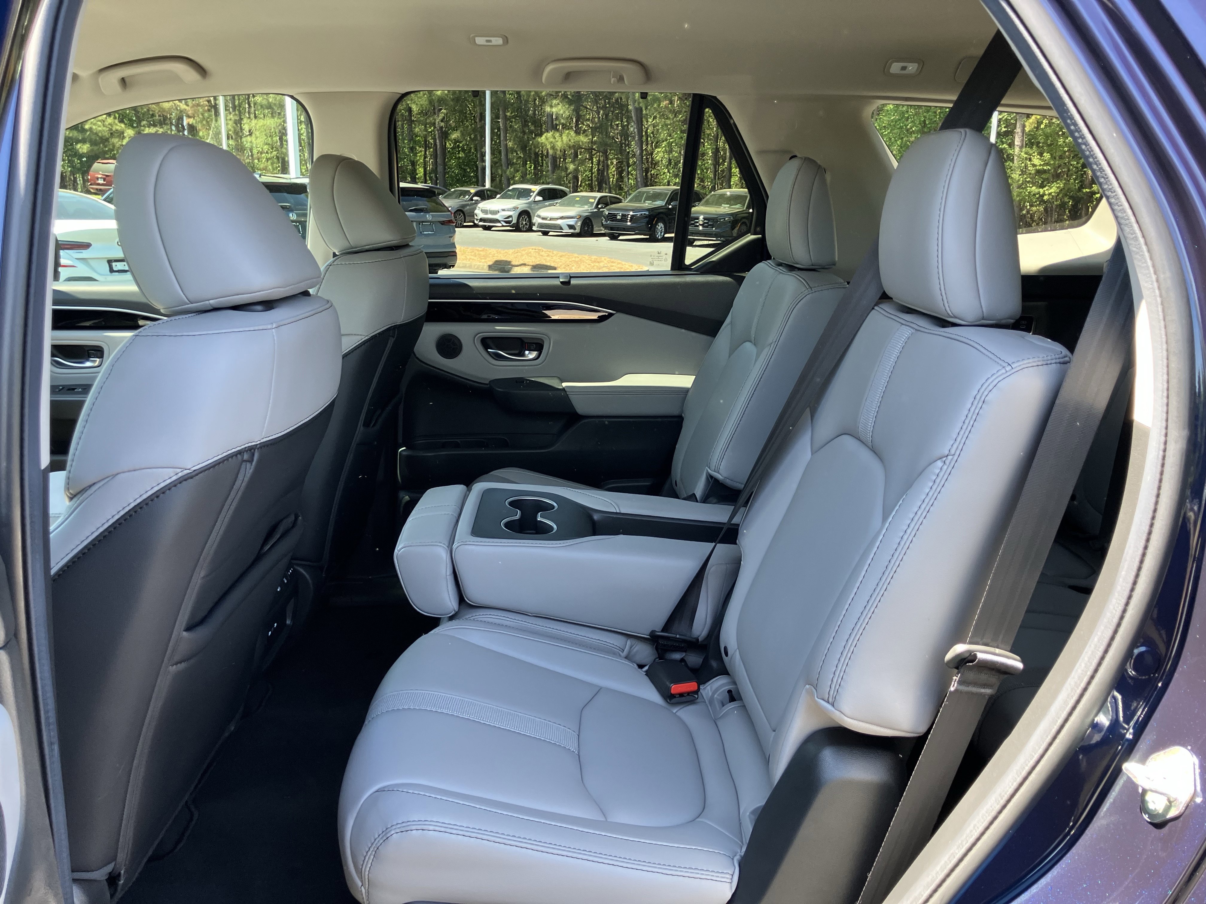 Used 2025 Honda Pilot EX-L image 34